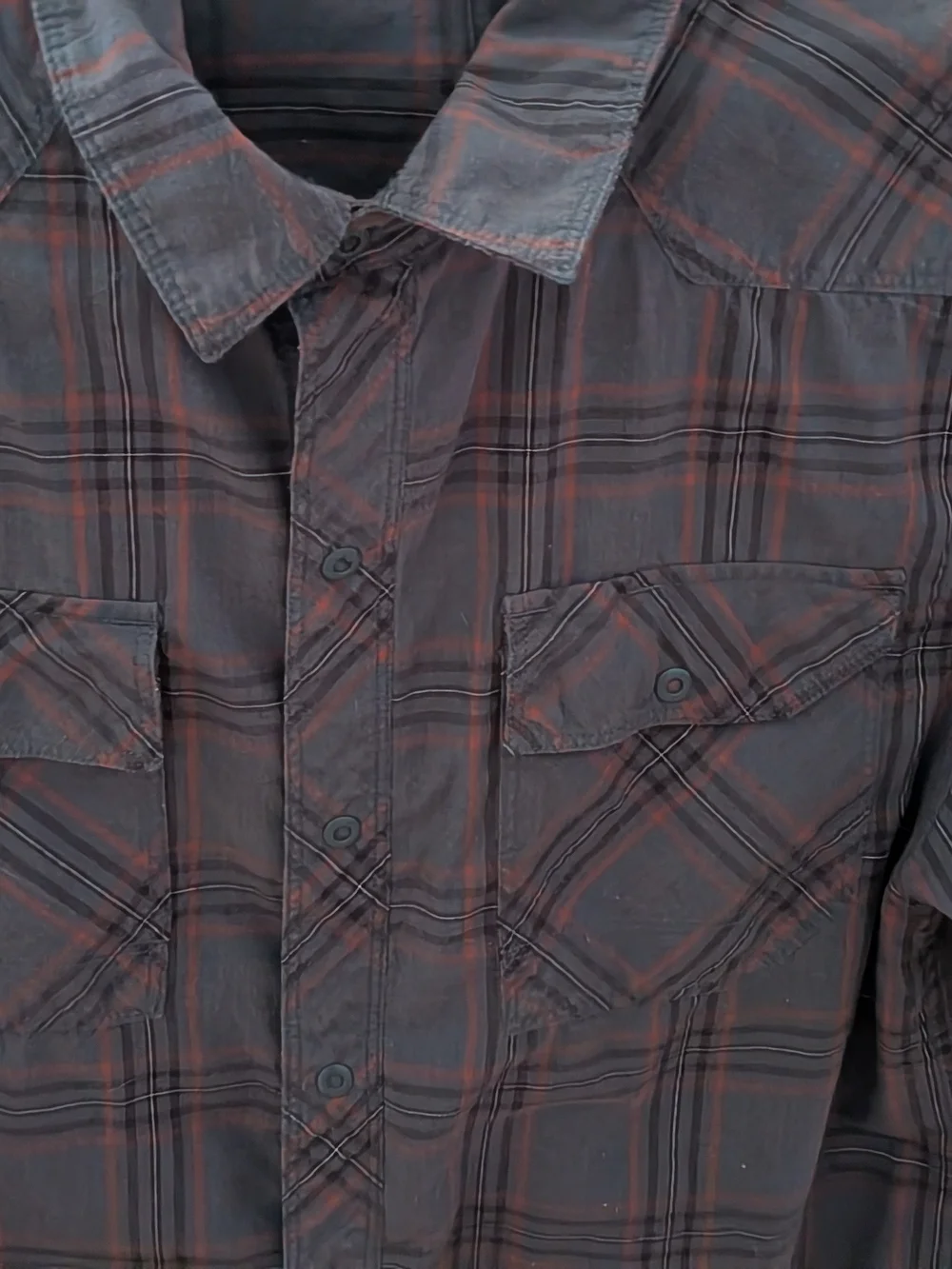 The North Face Men's Dark Gray Plaid Shirt with Red Stripes Small